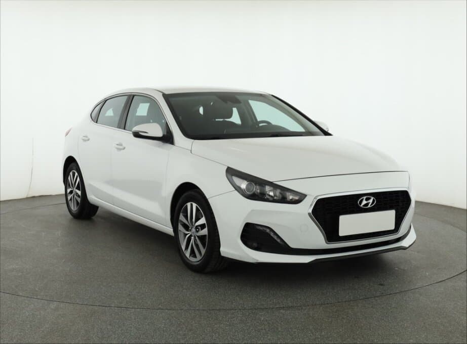 Hyundai i30 Fastback, 1.4 T-GDIKomfort , ČR,1.maj,