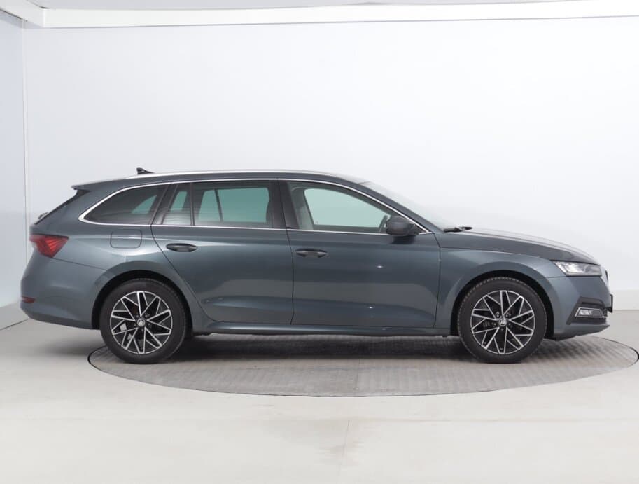 2022 Škoda OCTAVIA - 8