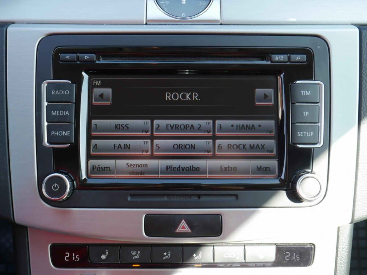 2012 Volkswagen PASSAT - 13