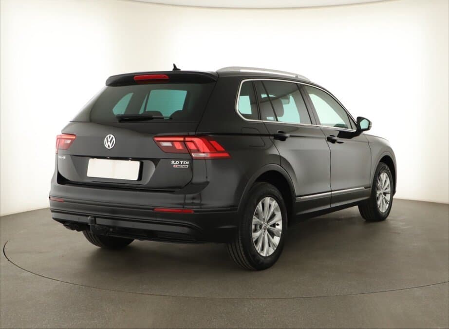 2017 Volkswagen TIGUAN - 7