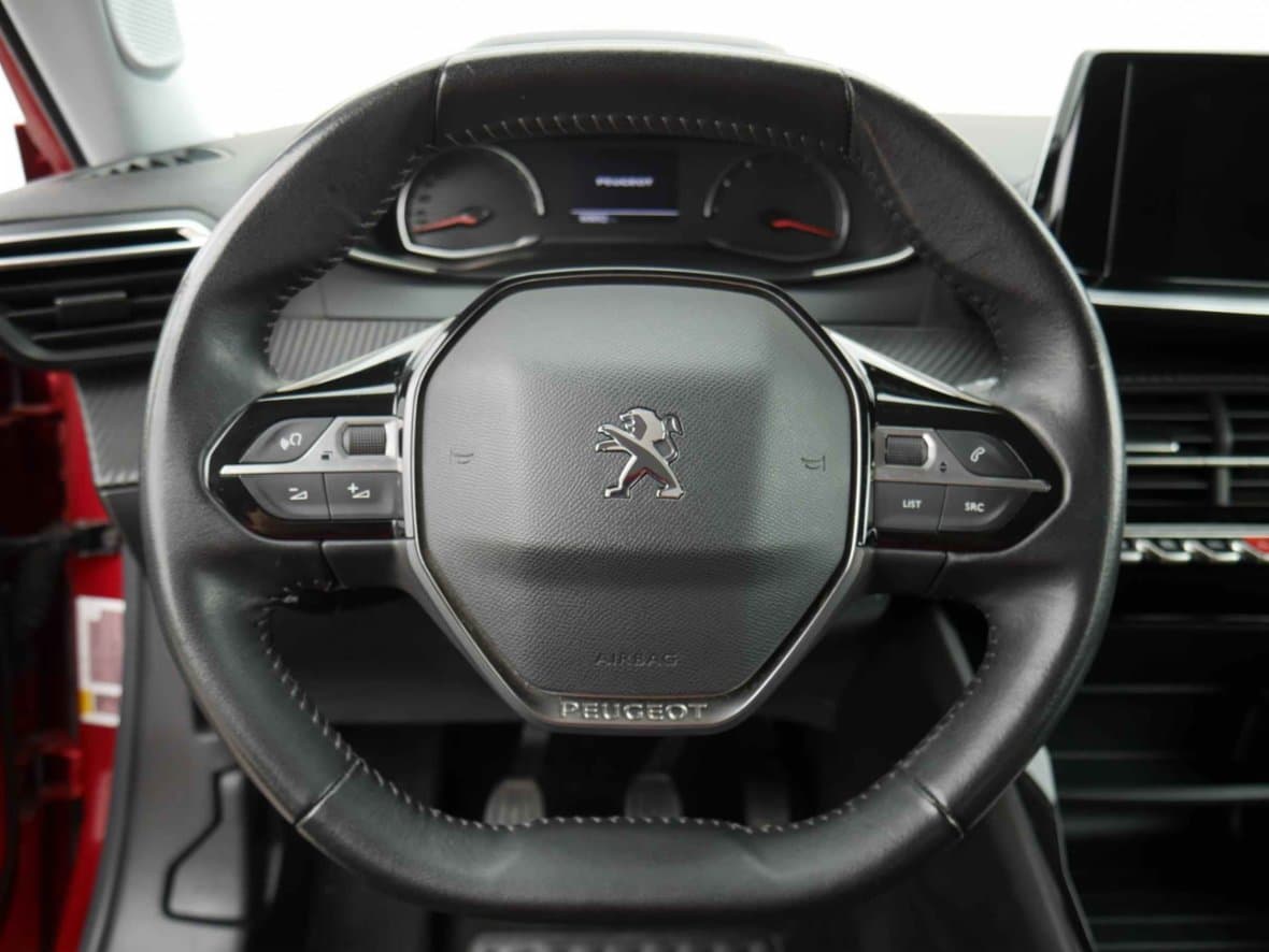 2021 Peugeot 2008 - 13
