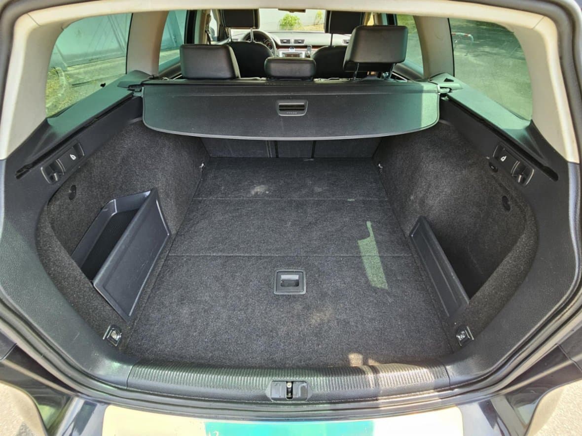 2011 Volkswagen PASSAT - 19