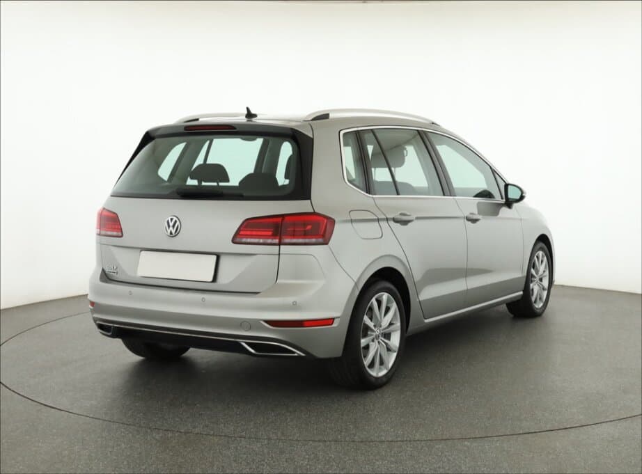 2019 Volkswagen GOLF - 7