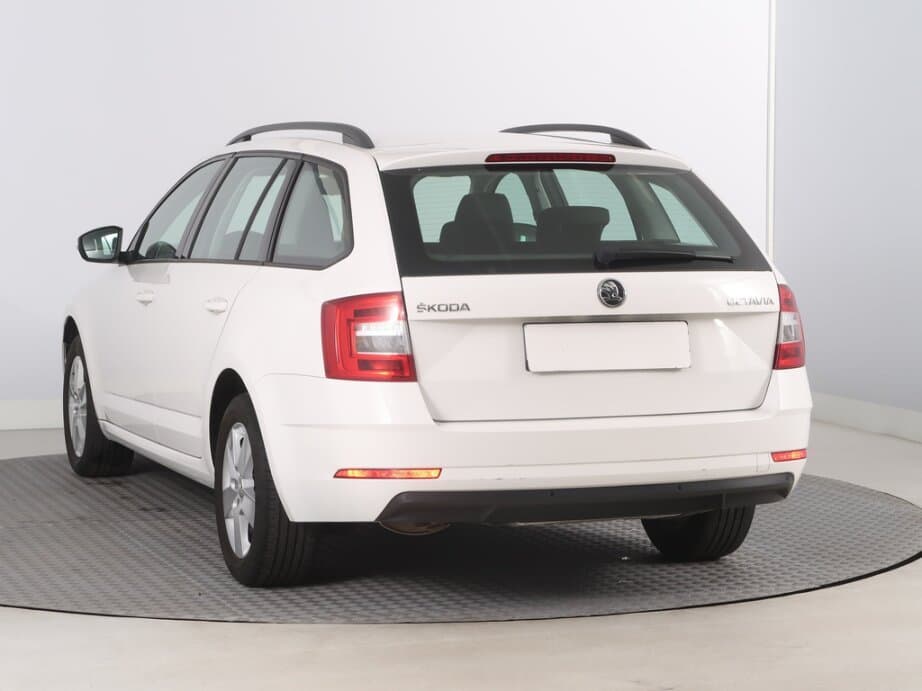 2019 Škoda OCTAVIA - 9