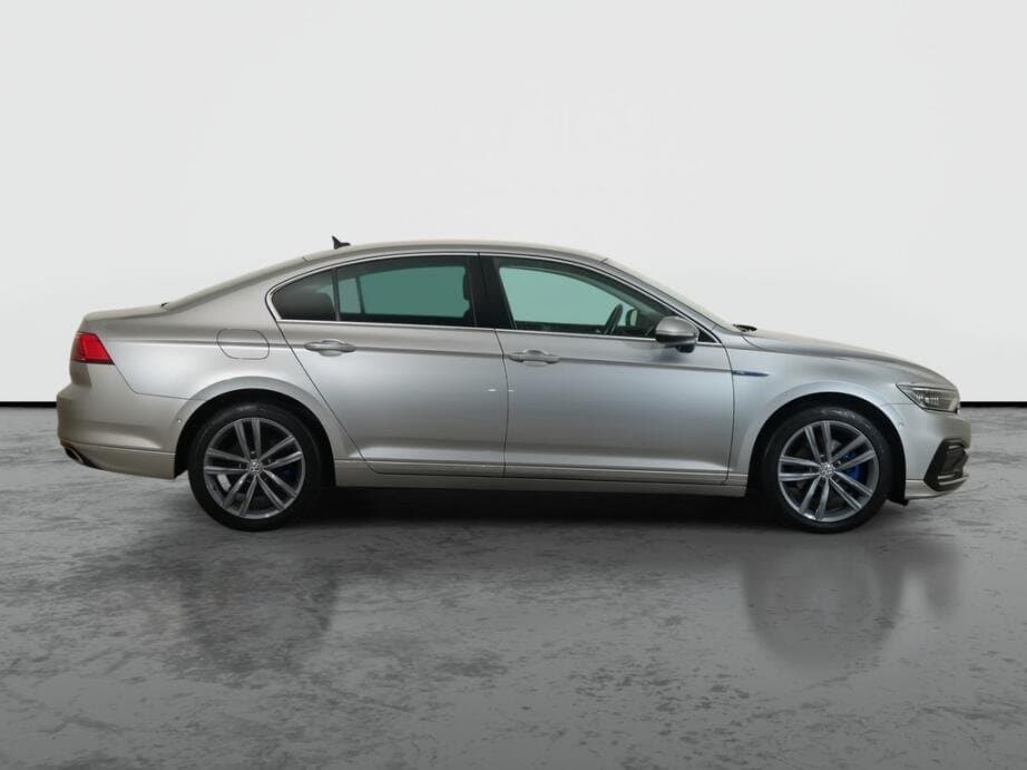 2020 Volkswagen PASSAT - 8