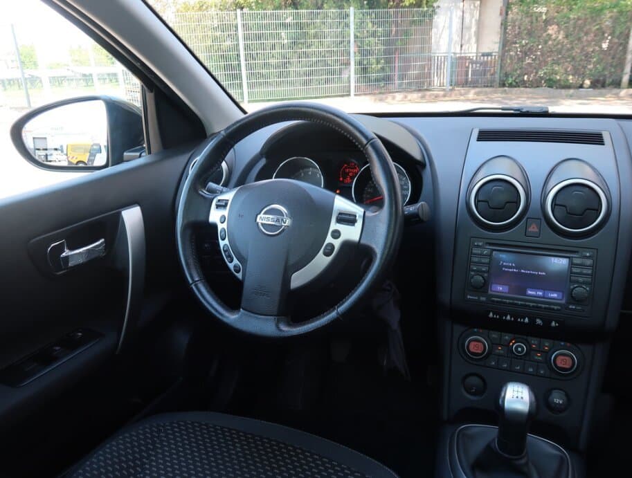 2010 Nissan QASHQAI - 9