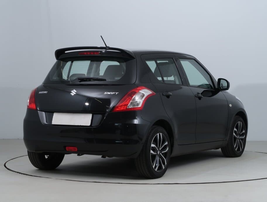 2015 Suzuki SWIFT - 13