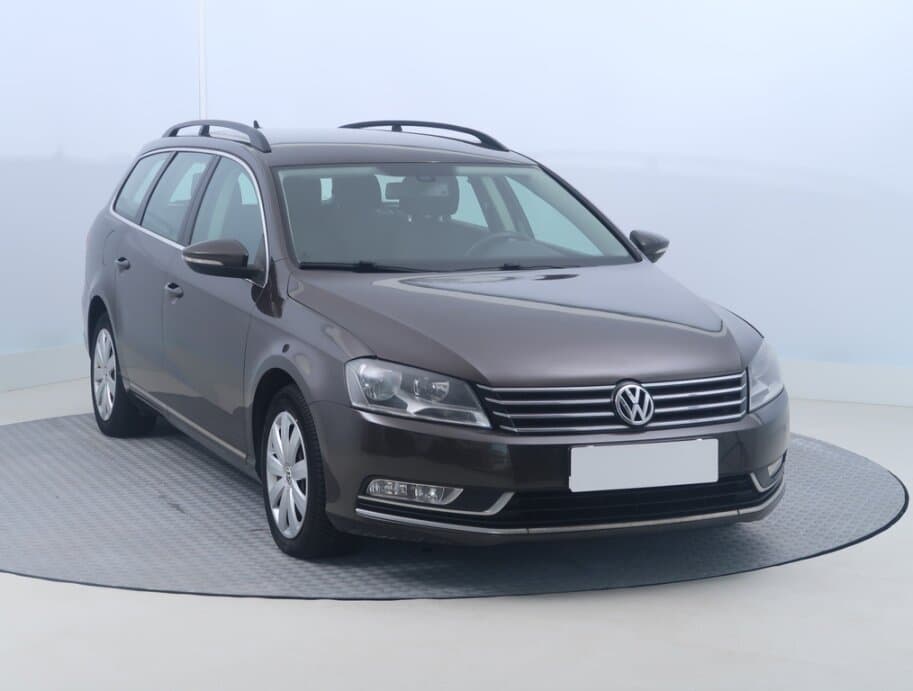 2013 Volkswagen PASSAT