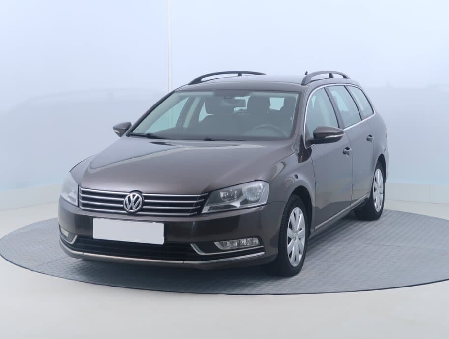 2013 Volkswagen PASSAT - 3