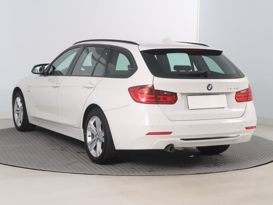 2014 BMW 3-SERIES - 5