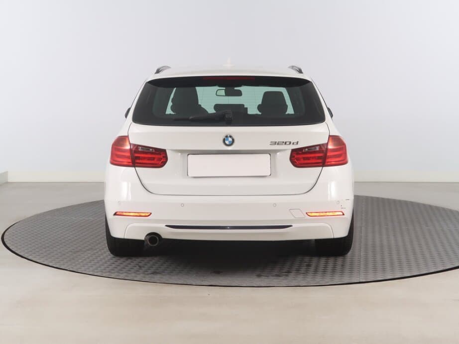 2014 BMW 3-SERIES - 6