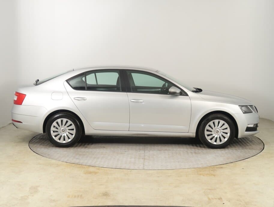 2017 Škoda OCTAVIA - 8