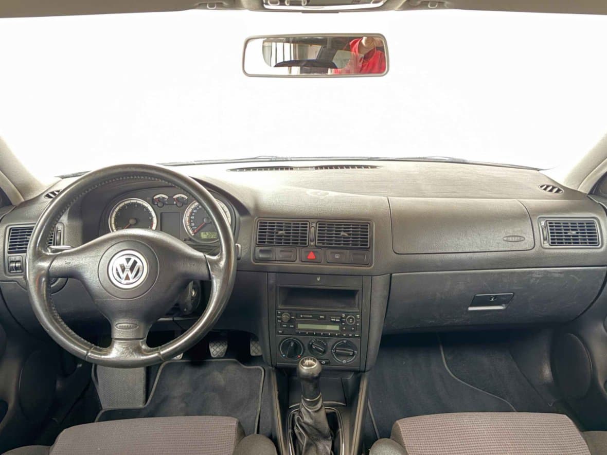 2002 Volkswagen GOLF - 8