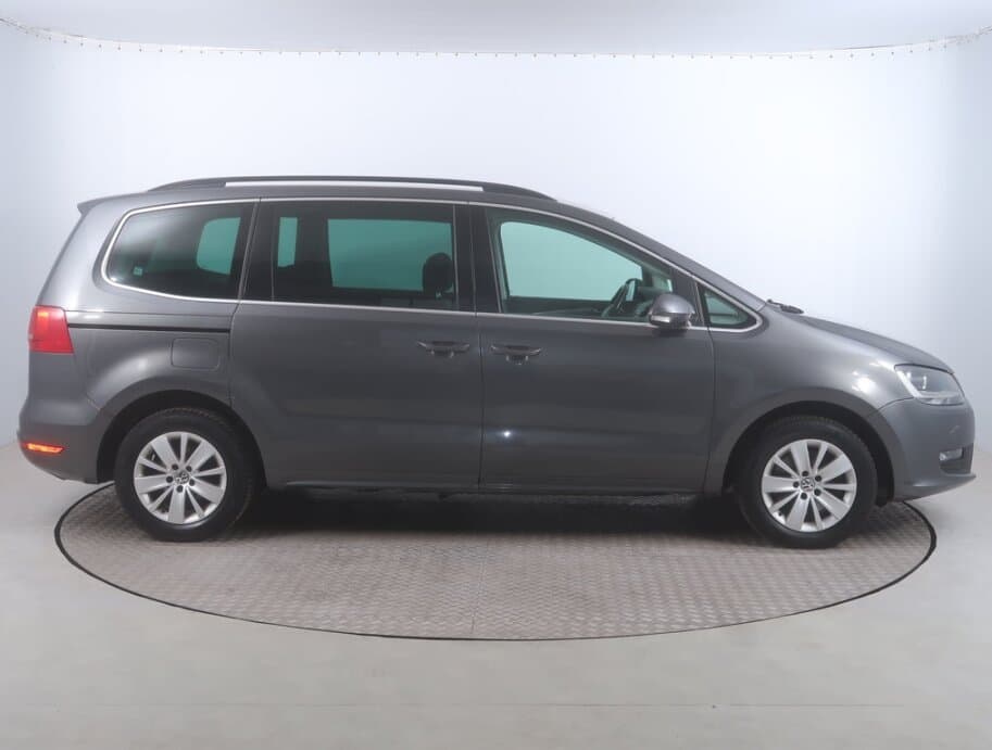 2015 Volkswagen SHARAN - 8