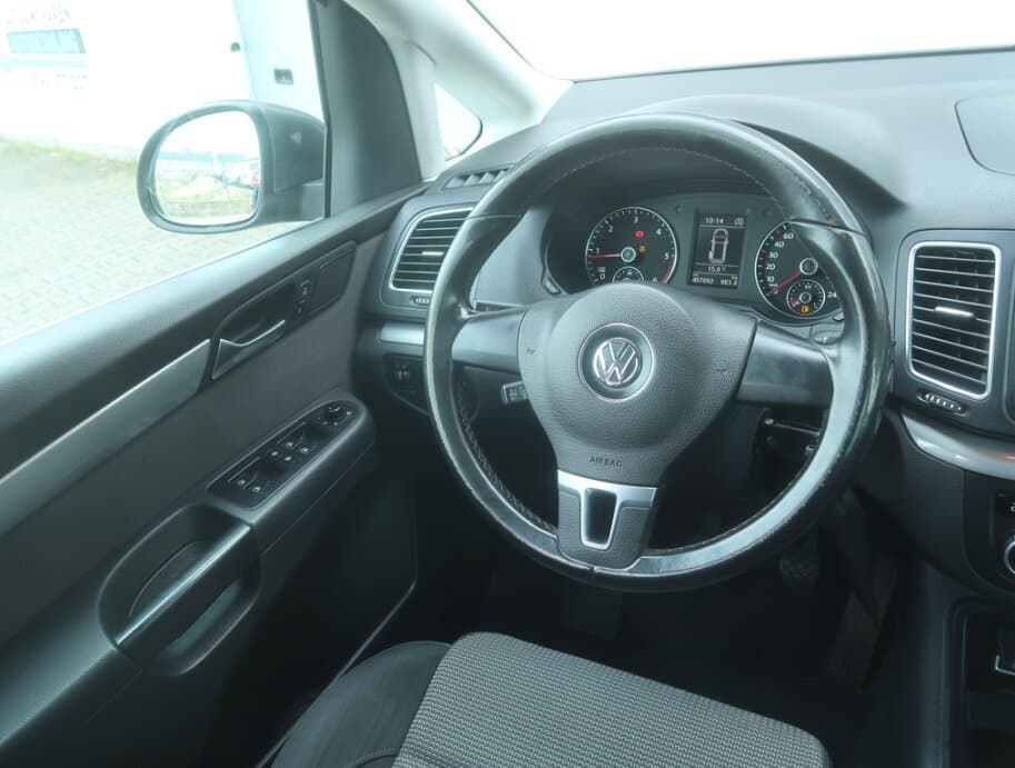 2015 Volkswagen SHARAN - 9