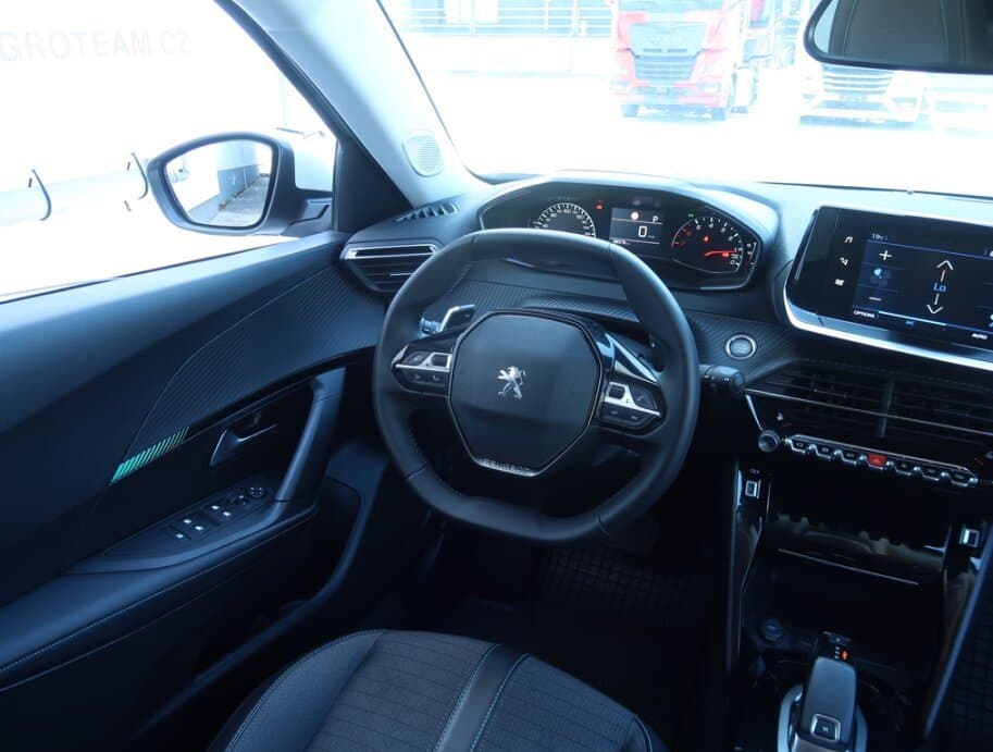 2021 Peugeot 2008 - 9