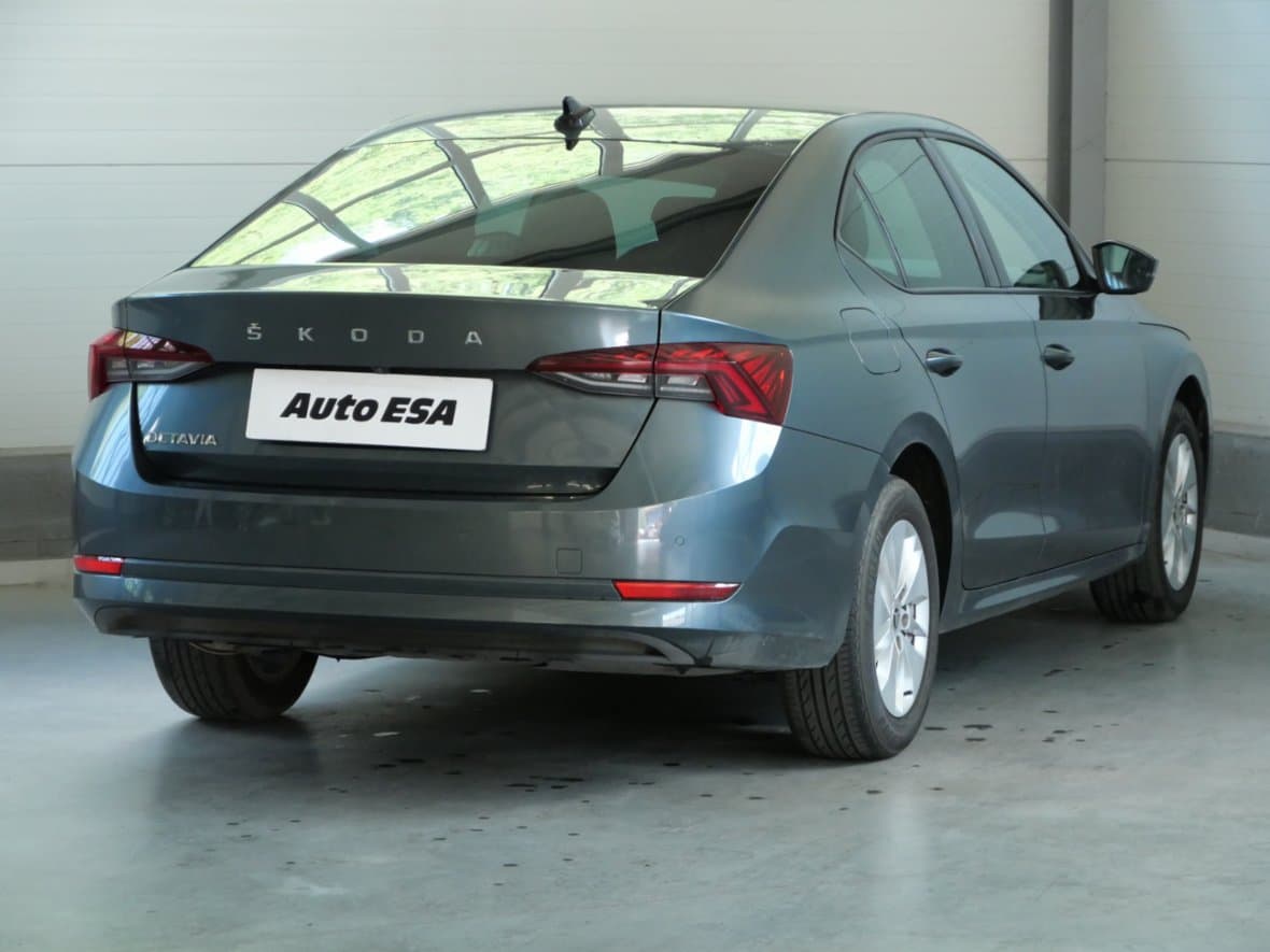 2021 Škoda OCTAVIA - 4