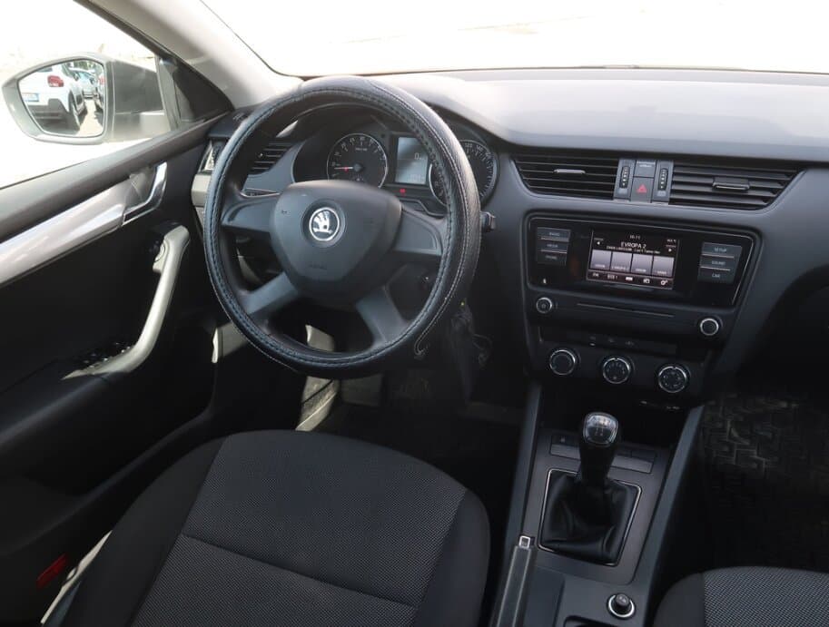 2015 Škoda OCTAVIA - 9