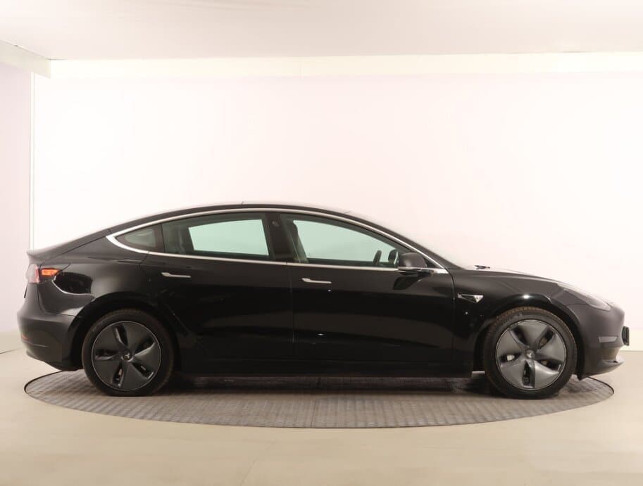 2019 Tesla MODEL 3 - 8