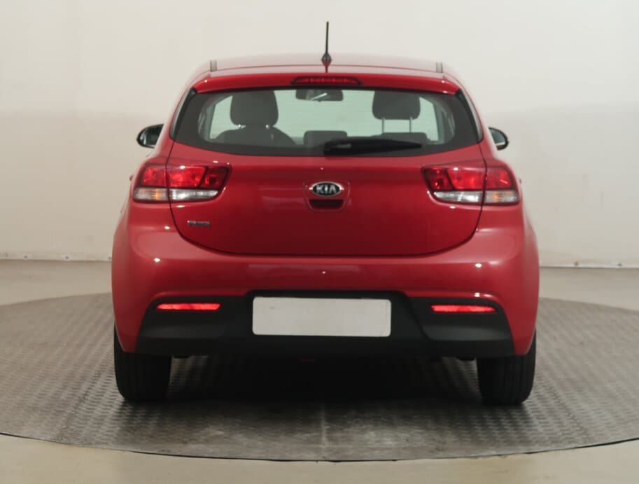 2019 Kia RIO - 6