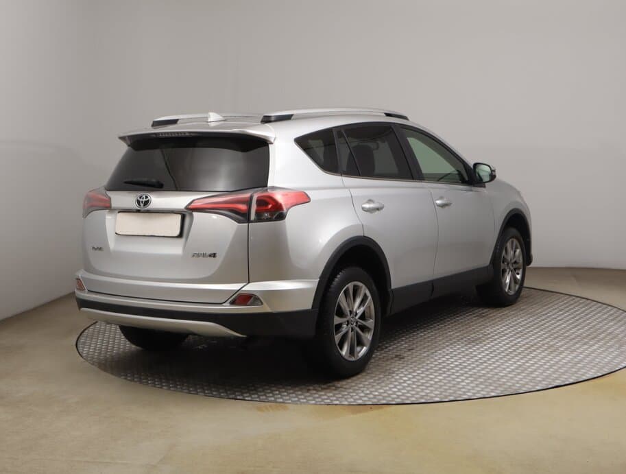 2016 Toyota RAV4 - 7