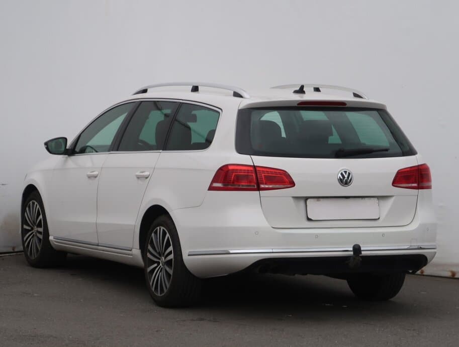2014 Volkswagen PASSAT - 5