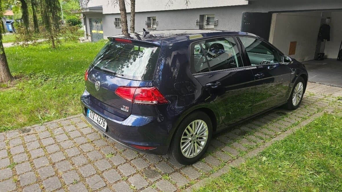Volkswagen GOLF - 6