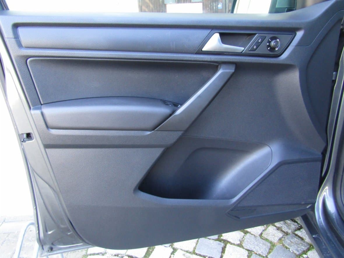 2016 Volkswagen Caddy - 18