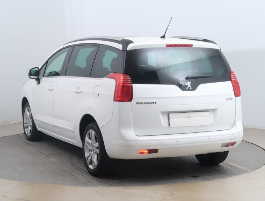 2013 Peugeot 5008 - 5