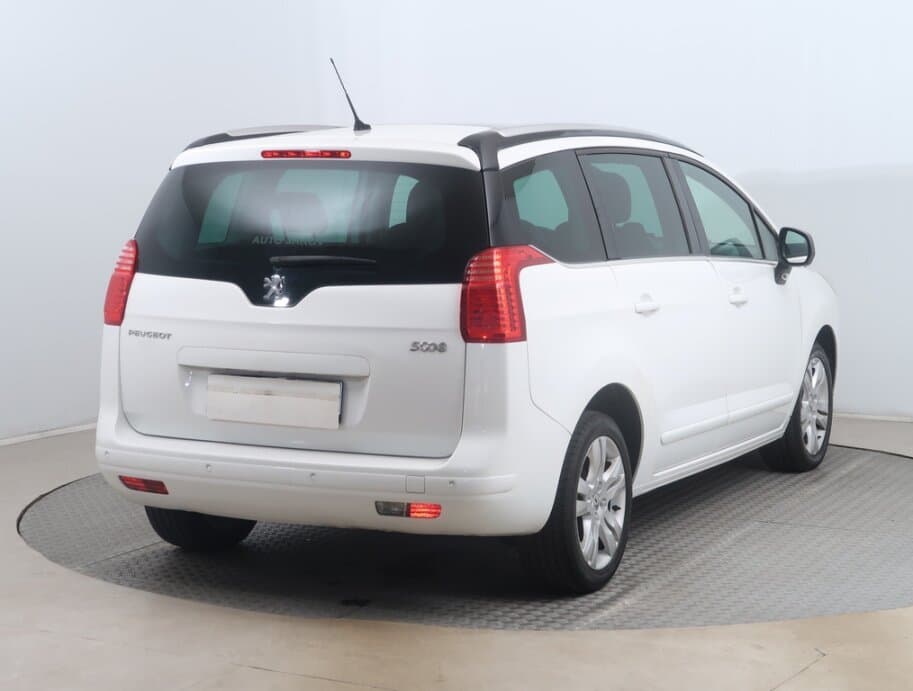 2013 Peugeot 5008 - 7