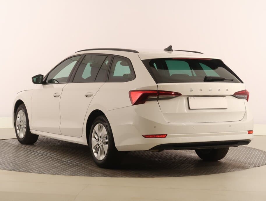 2023 Škoda OCTAVIA - 5