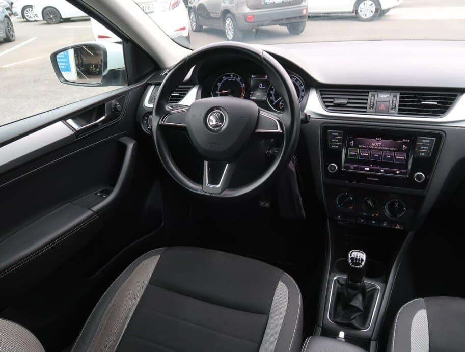 2018 Škoda RAPID - 9