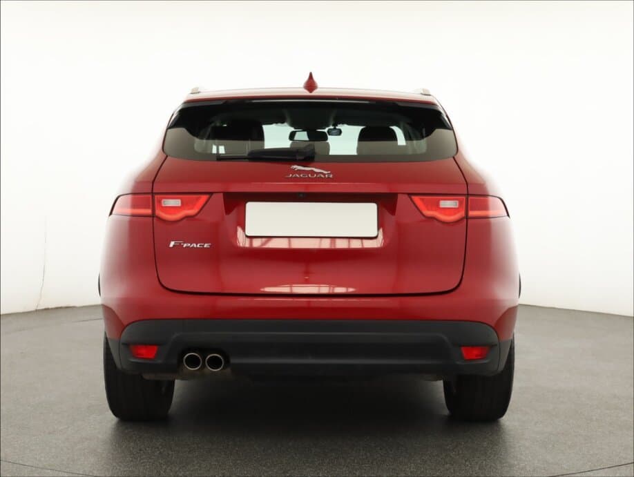 2016 Jaguar F-Pace - 6