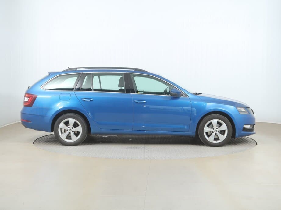 2020 Škoda OCTAVIA - 8