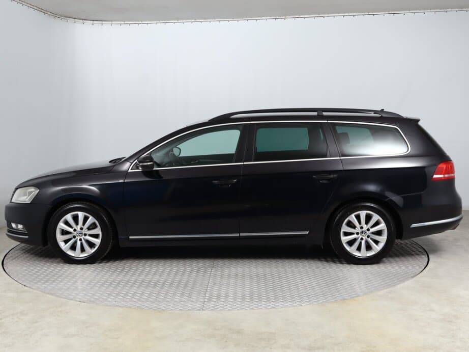 2012 Volkswagen PASSAT - 4