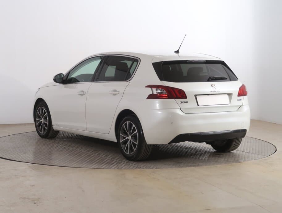2015 Peugeot 308 - 5