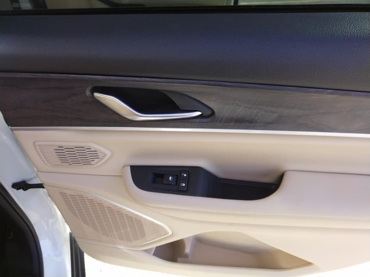 2024 Jeep Ostatní - 11