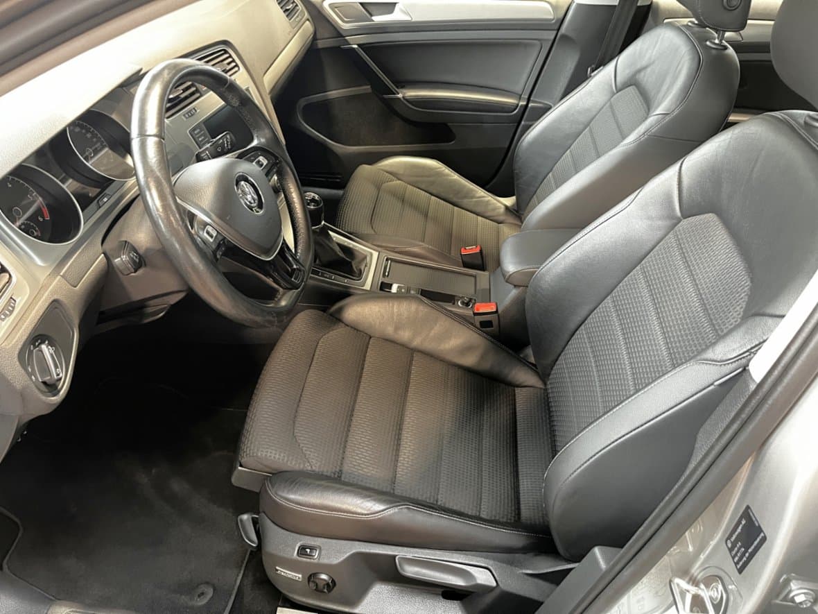 2015 Volkswagen GOLF - 9