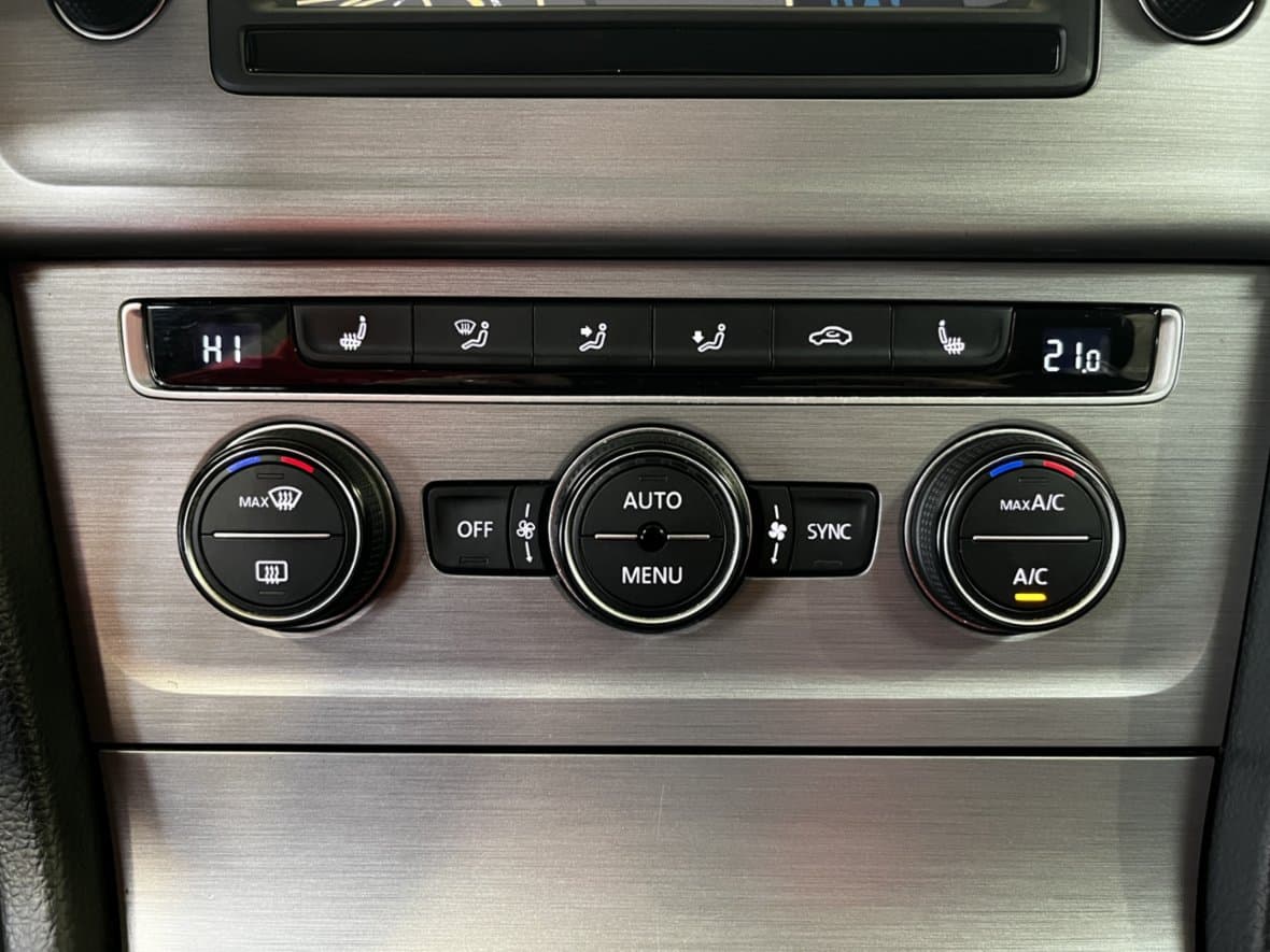 2015 Volkswagen GOLF - 16
