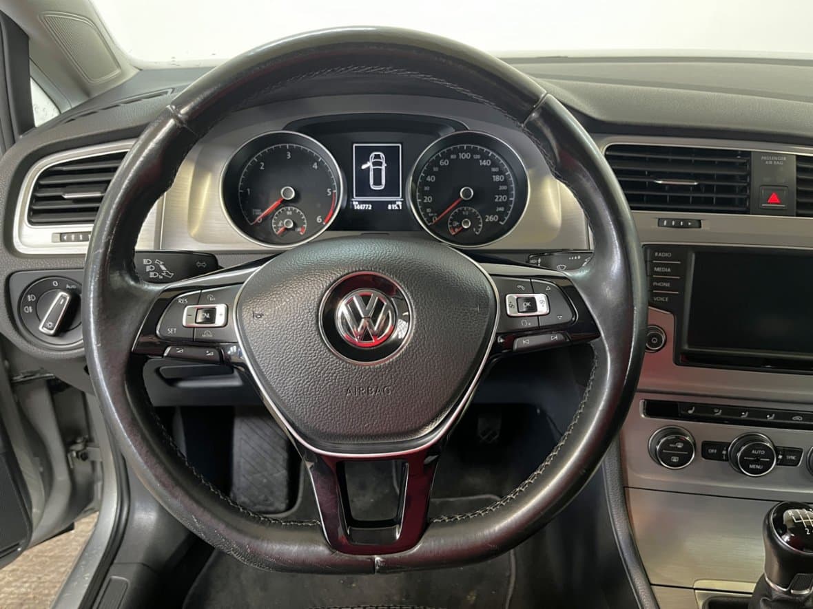2015 Volkswagen GOLF - 17