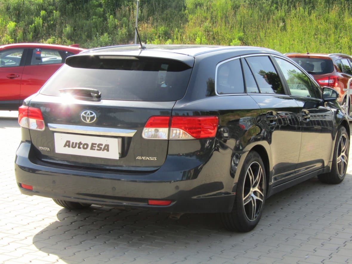 2013 Toyota AVENSIS - 6