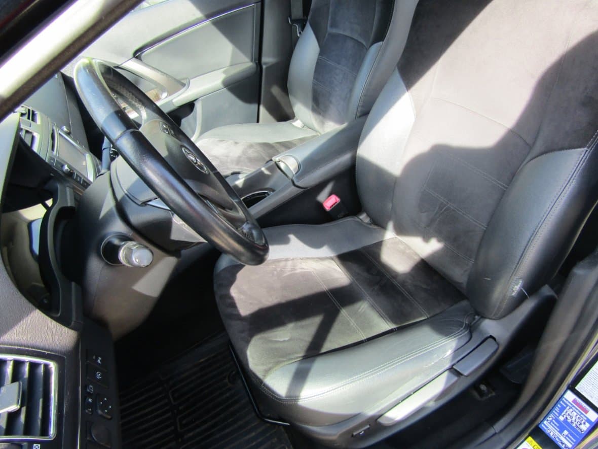 2013 Toyota AVENSIS - 9