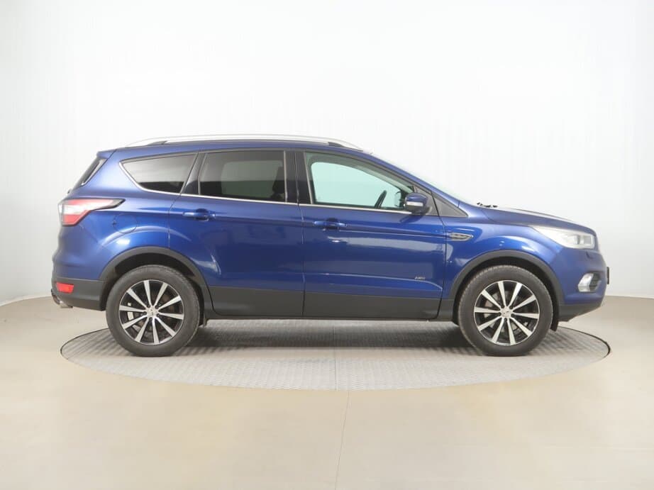2018 Ford KUGA - 8