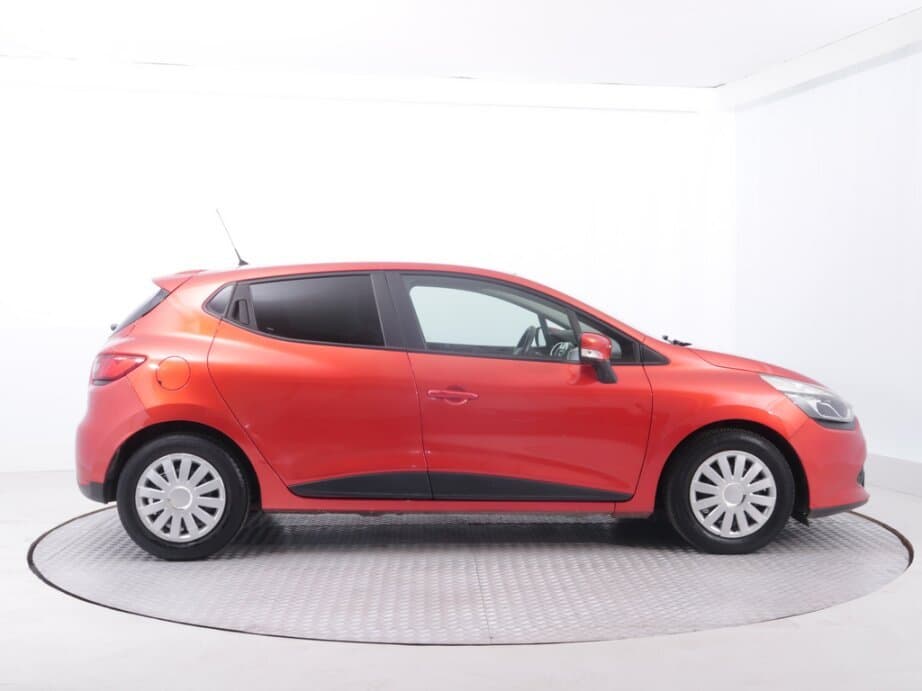2014 Renault CLIO - 8