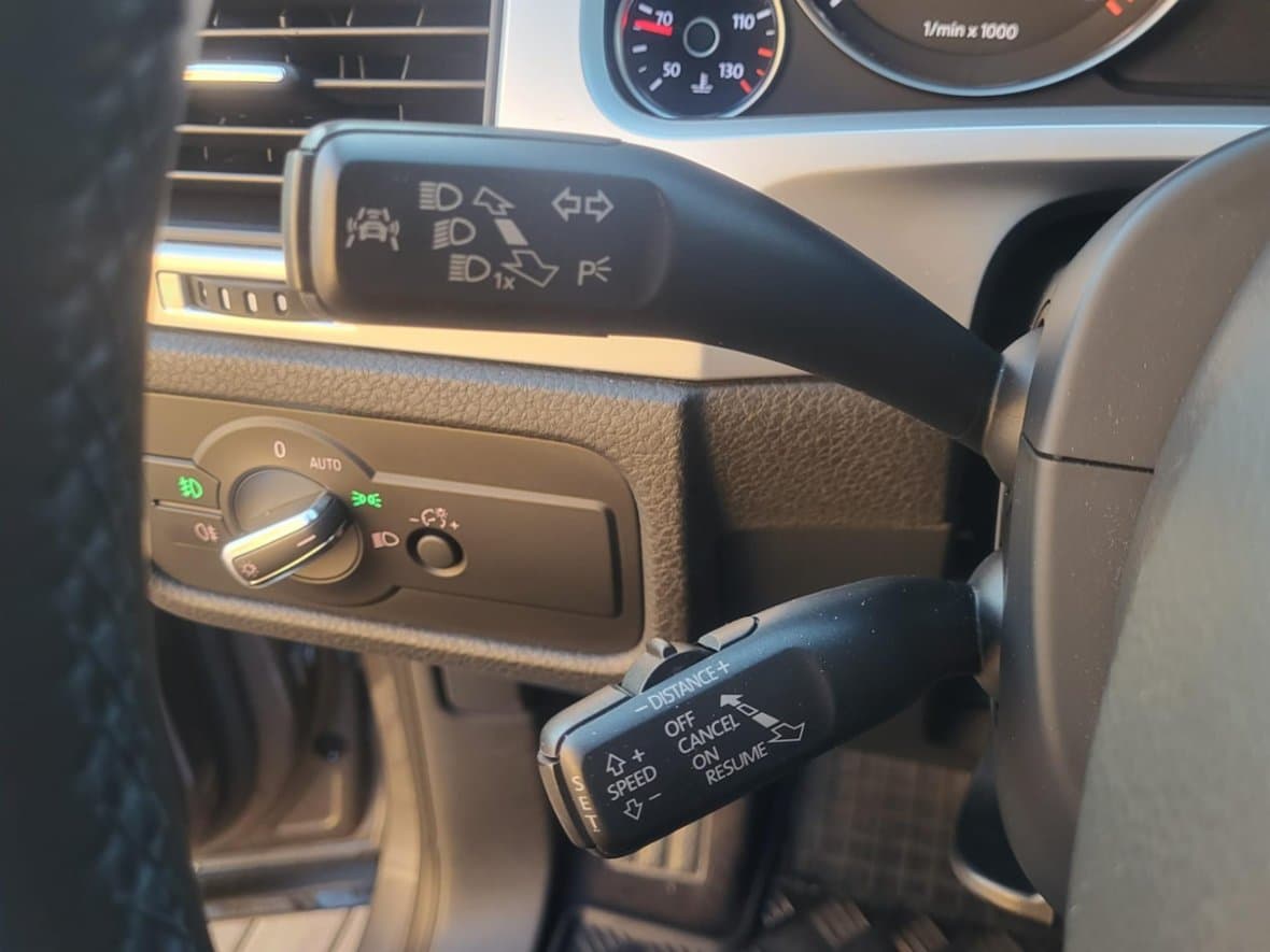 2013 Volkswagen TOUAREG - 16