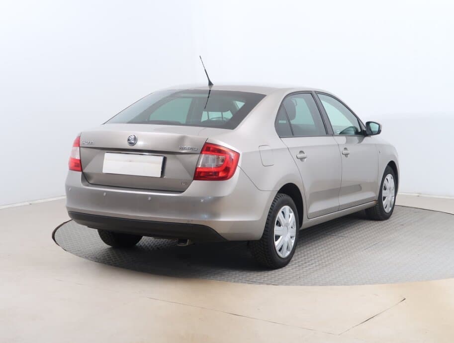 2013 Škoda RAPID - 7