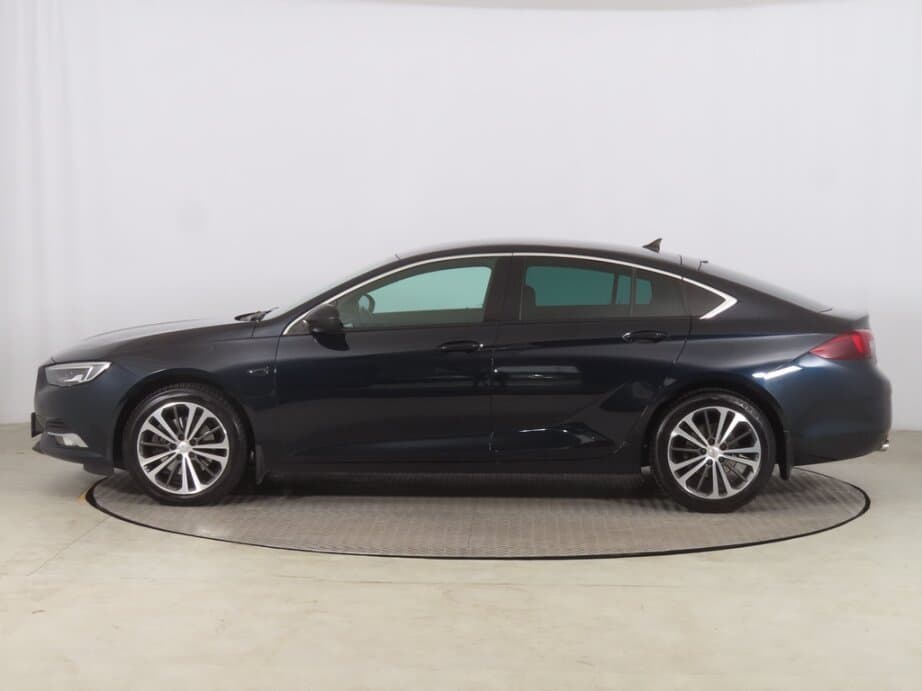 2018 Opel INSIGNIA - 4