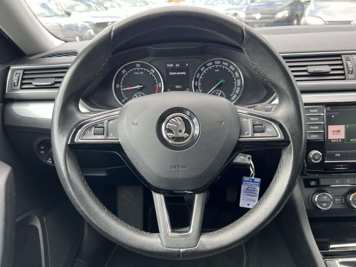 2016 Škoda SUPERB - 15
