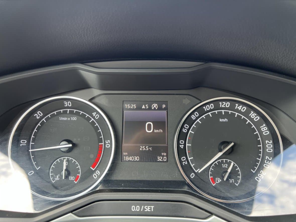 2016 Škoda SUPERB - 16