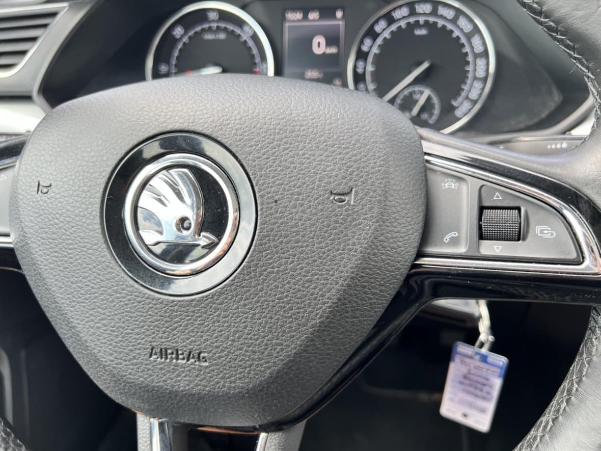 2016 Škoda SUPERB - 17